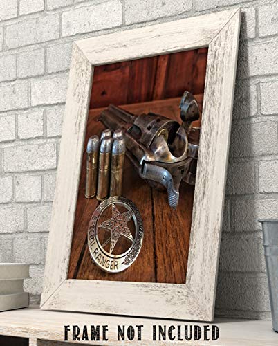 Иконата на тексаския рейнджера, куршуми и револвер - печат на снимки в западен стил - Стенно изкуство с размери 8 x 10 инча -Готов за поставяне в рамка. Ретро-Западен де?