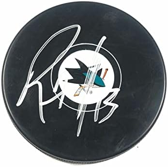 Хокейна шайба, с автограф РАФИ ТОРЕС PSA/DNA San Jose Акули с автограф - Autographed NHL Pucks